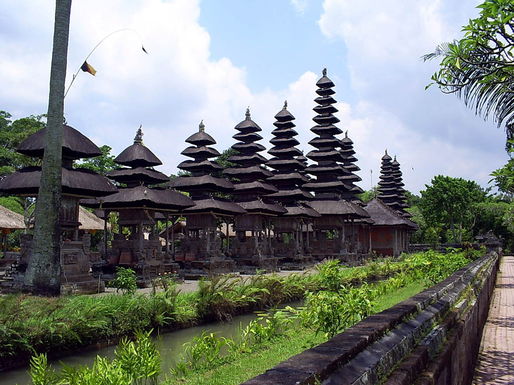 Taman Ayun temple