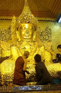 mahamuni-pagoda-mandalay