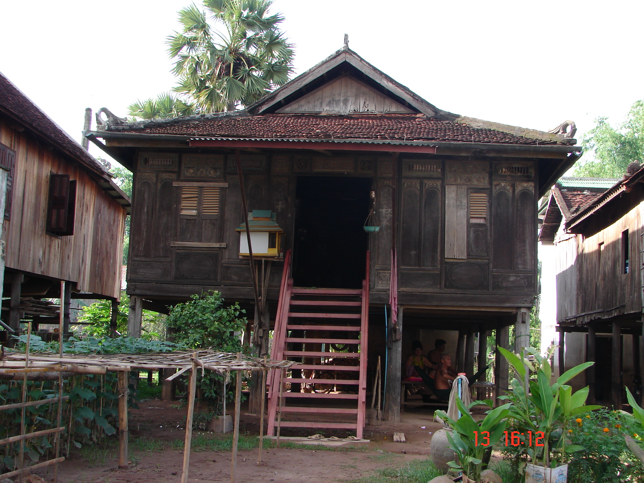 Khmer-Typical-House.jpg