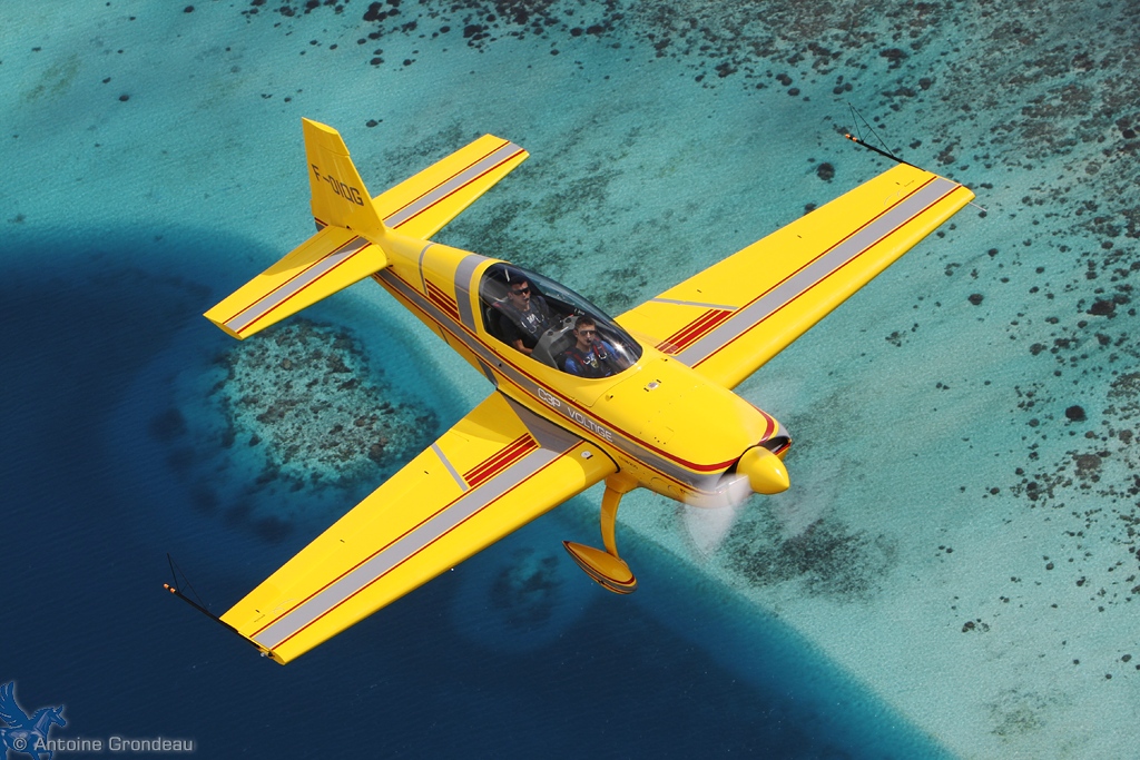 Tahiti - Initiation to Aerobatic Flight (1)